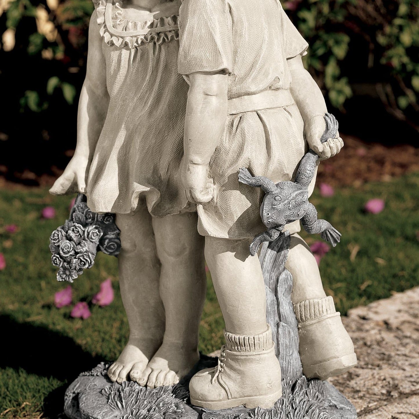 Young Sweethearts: Kissing Children Garden Statue
