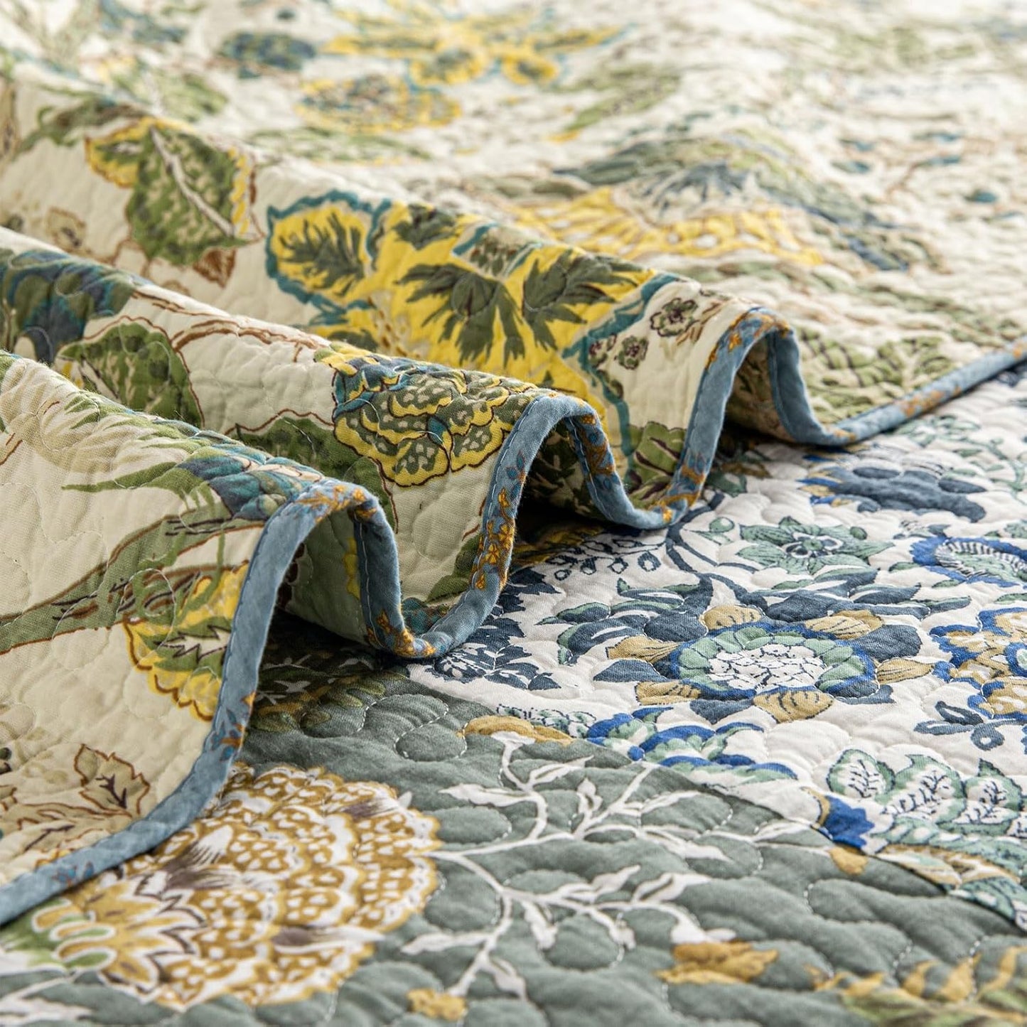 YAYIDAY Quilts Queen Size Patchwork Bedspread - 100% Cotton Reversible Breathable Green Leaves Quilted Quilt with Pillow Shams for All Seasons