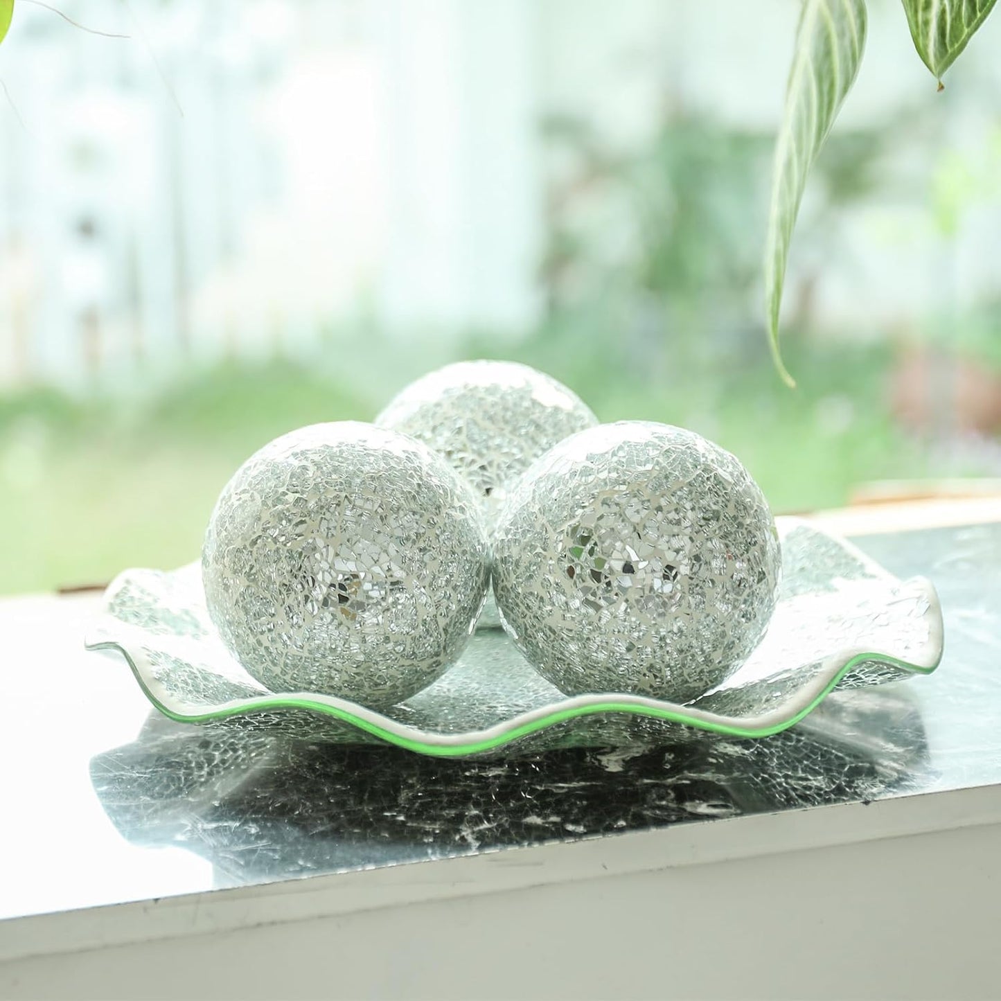 VCUTEKA Decorative Balls and Glass Bowl, 4 Inch Mosaic Sphere Balls Centerpiece Balls for Coffee Table, Home Decor, Wedding Party Decor, Silver Bowl