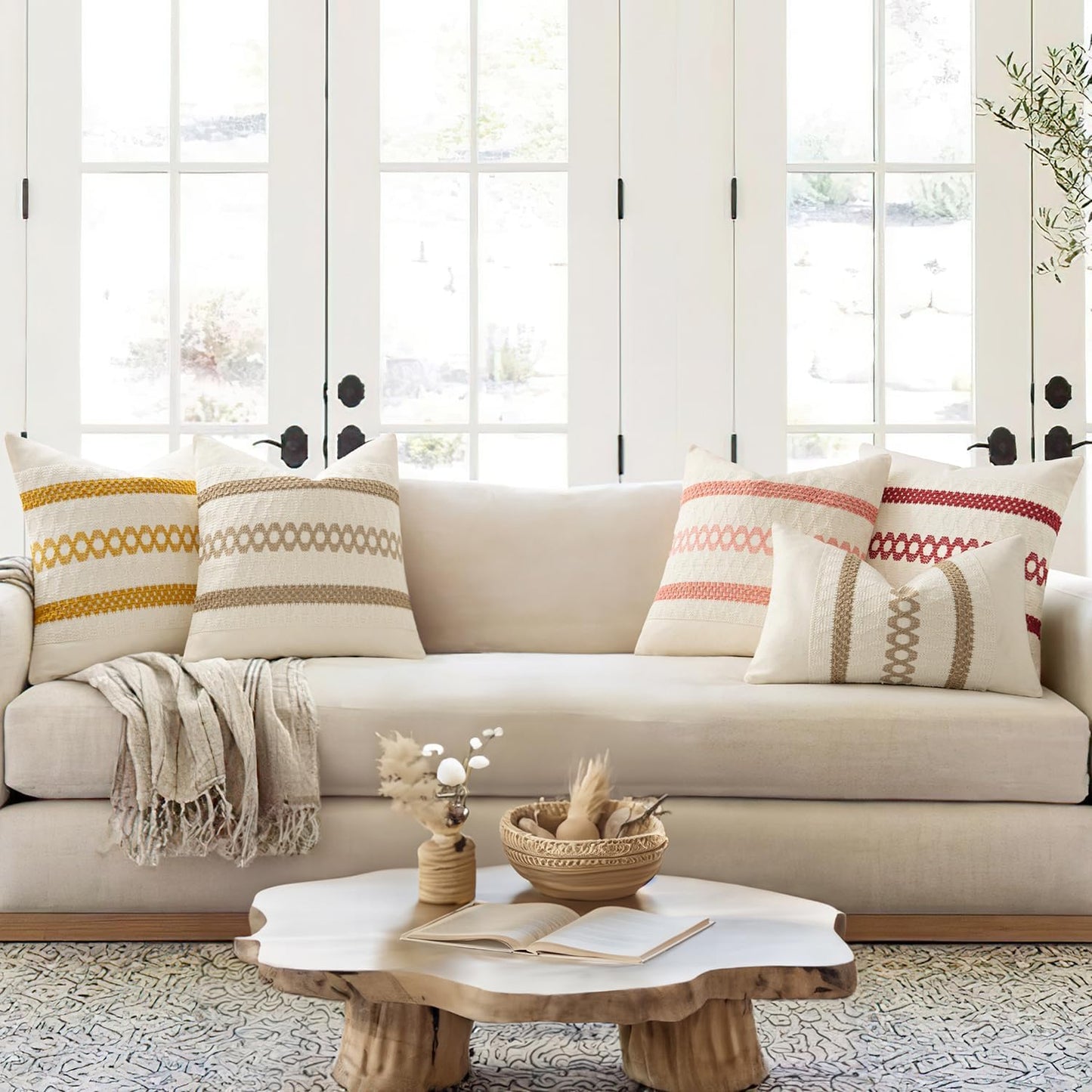 MIULEE Set of 2 Christmas Red Boho Decorative Pillow Covers 18x18 Inch Farmhouse Rustic Couch Throw Pillows Modern Cotton Cushion Covers Retro Cute Macrame Woven Home Decor for Bed Sofa Chair