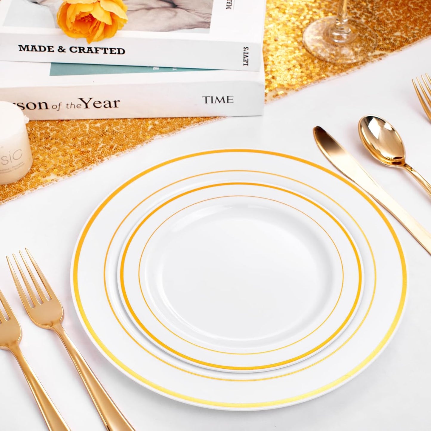 FLOWERCAT 60PCS Gold Plastic Plates - Heavy Duty White and Gold Plastic Plates Disposable for New Year/Thanksgiving Party/Wedding - Include 30PCS 10.25" Dinner Plates and 30PCS 7.5" Dessert Plates