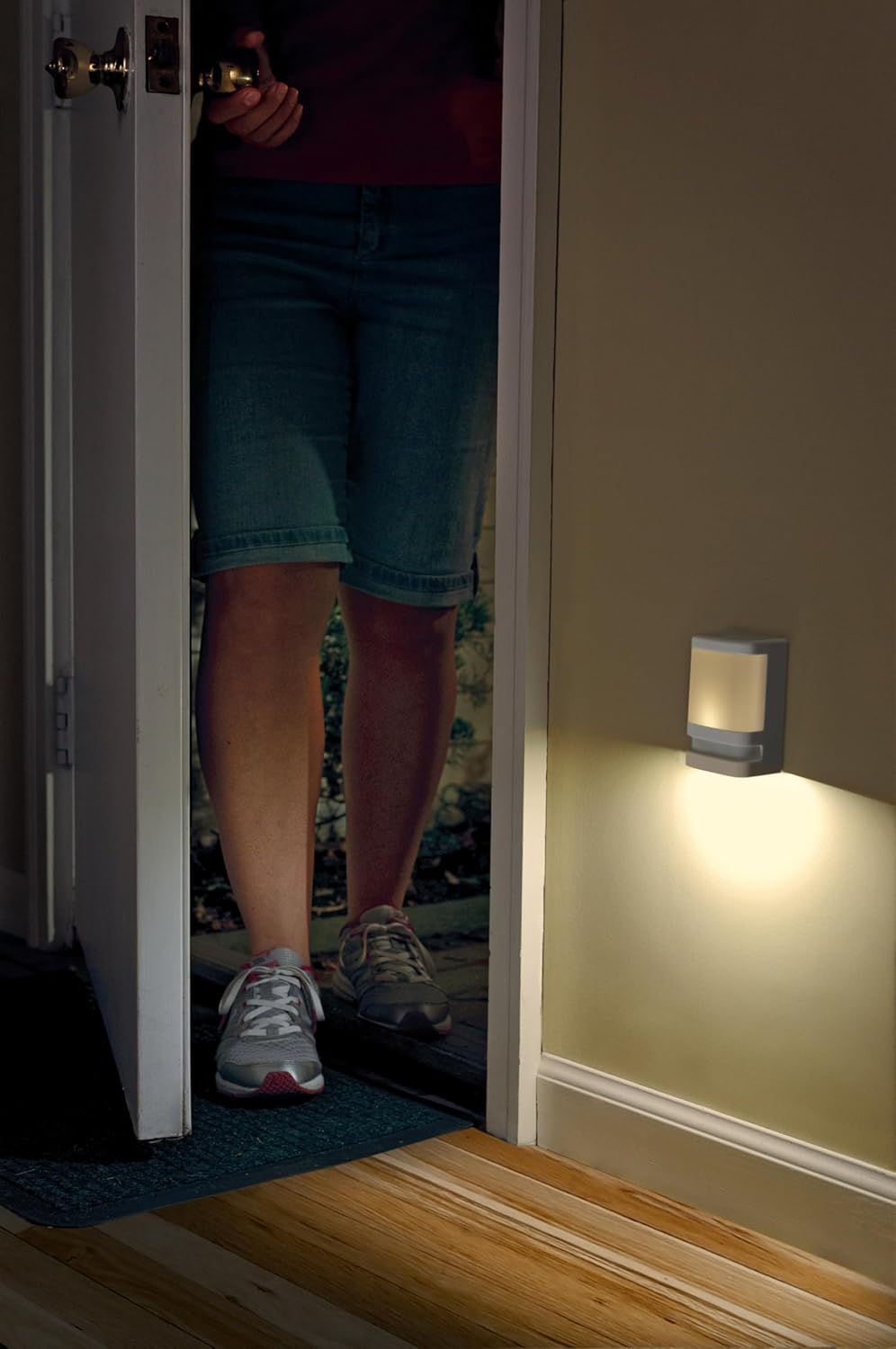 BL615-3 Battery Operated Motion Activated LED Deck and Stair Light, Outdoor or Indoor Use, Weather Resistant, White