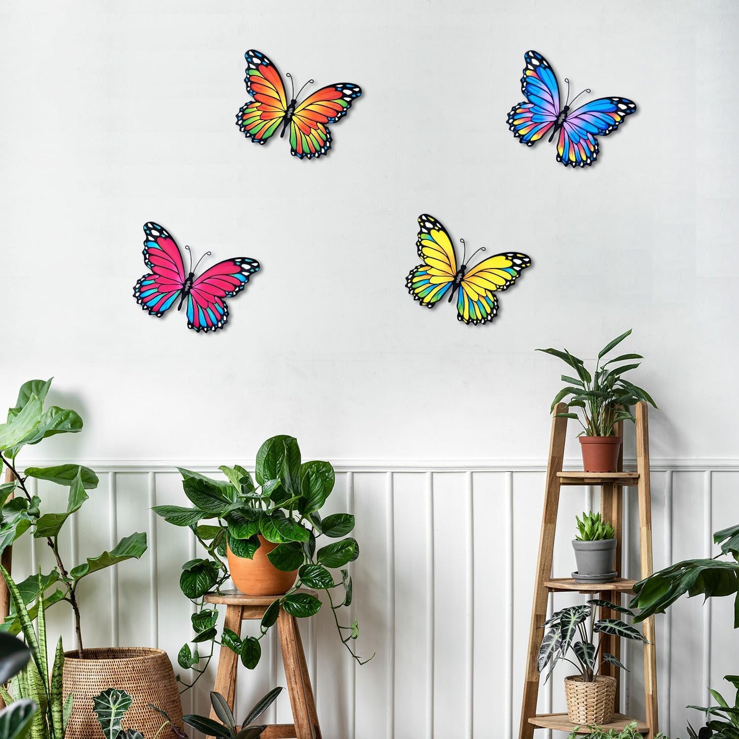 Oraytteo Metal Butterfly Wall Outdoor Decor - 4pcs 9.8inch Hanging Butterflies Wall Art Sculptures for Indoor and Outdoor Fence Patio Yard Home Wall Decorations, Gift for Mom Dad Friends