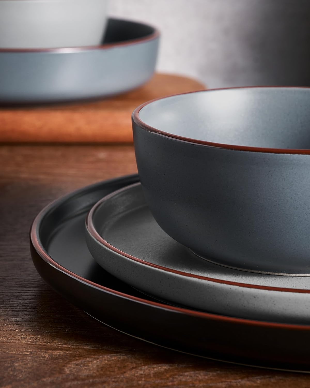 Famiware Mercury 24 Pieces Dinnerware Sets, Plates and Bowls Sets for 8, Microwave and Dishwasher Safe Dish Set, Multi-color