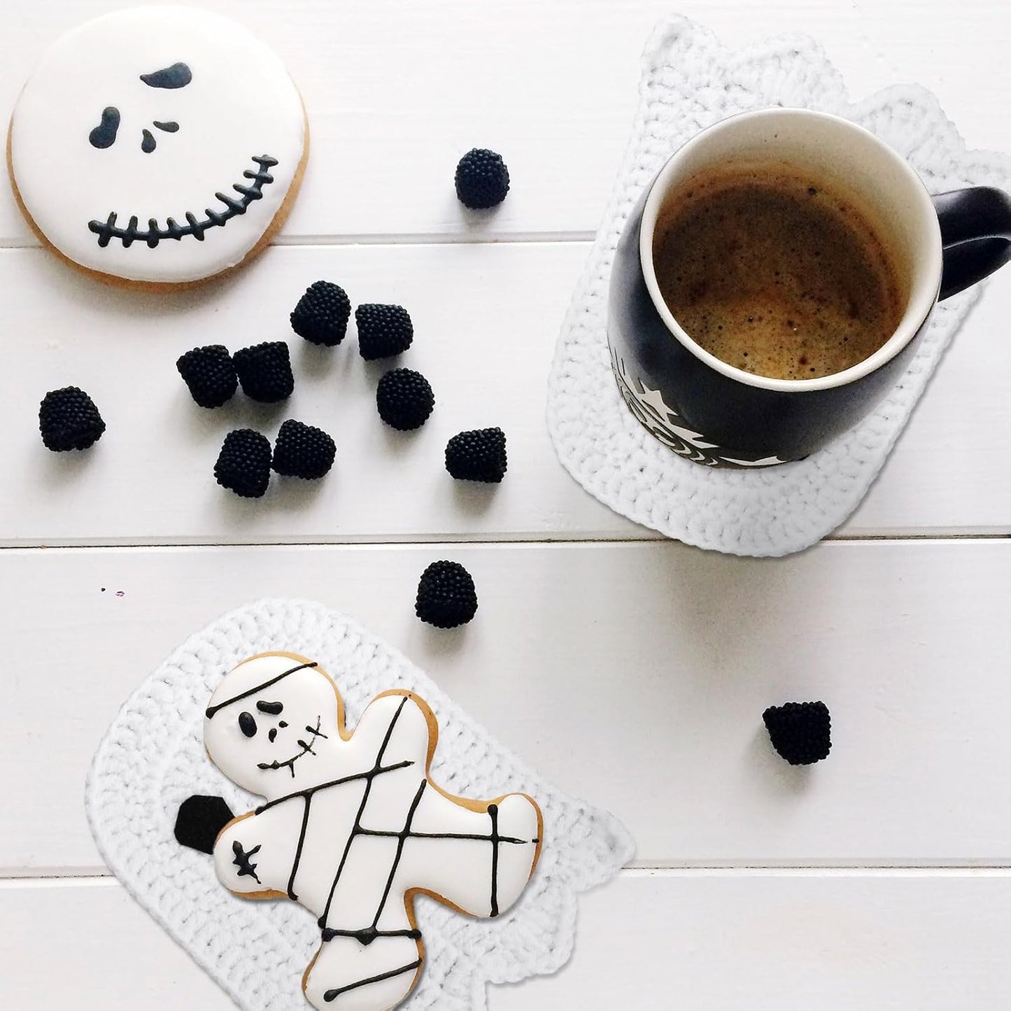 Whaline 4Pcs Halloween Ghost Coasters Handmade Crochet Drink Coasters Woven Fabric Cup Mat for Home Kitchen Party Table Decor