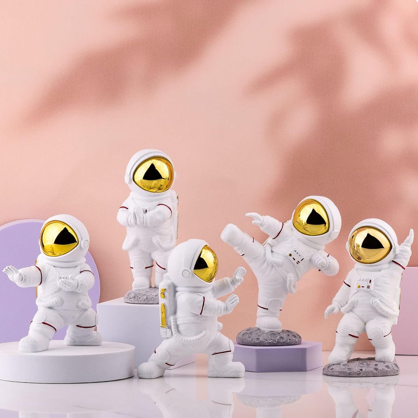 Astronaut Figurine,Astronaut Decor,Kung Fu Astronaut Figure Sculpture Spaceman Décor,Sculptures Home Décor,White Gold Shelf Decoration,Table Decor,Cute Mini Space Figure Ornament Decorative Astronaut