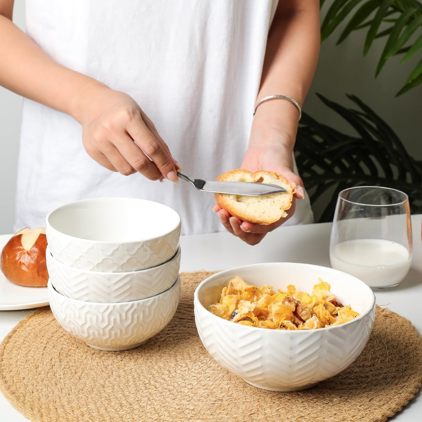 Sureasy Ceramic Ice Cream Bowls Set of 4-12 oz White Small Dessert Bowls for Kitchen, Perfect for Rice, Fruit and Sauce, Microwave & Dishwasher Safe