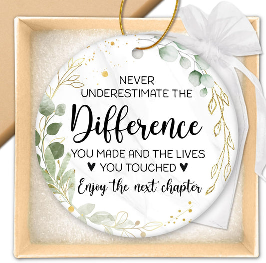 HEXMOZ Retirement Ornament 2025 - Retirement Gifts for Women, Men 2025 - Retired Gifts for Coworker, Boss, Teacher, Nurse - Retired Christmas Ornament - Christmas Decoration