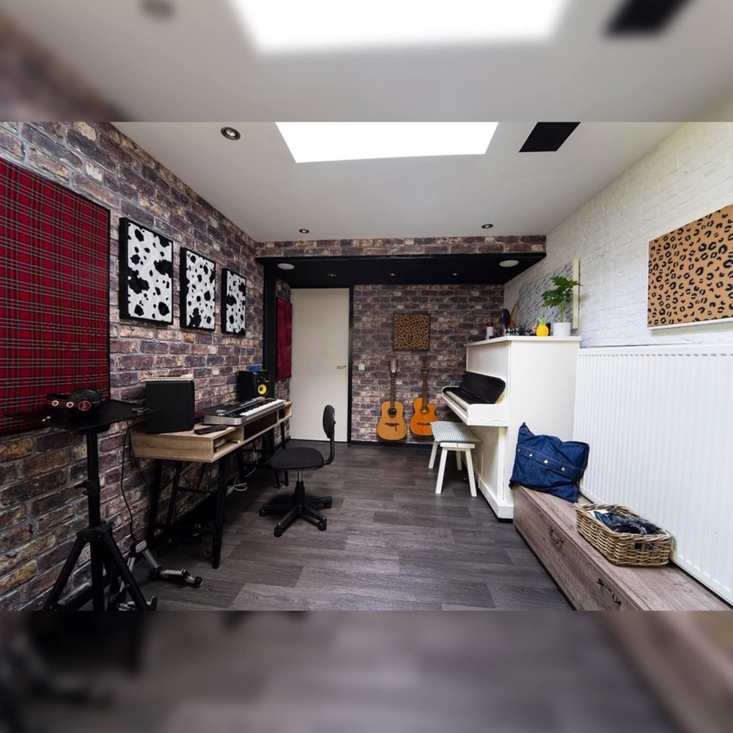 Dundee Deco 3D Wall Panels Faux Brick - Cladding, Grey Brown Stone Look Wall Paneling, Styrofoam Facing for Living Room, Kitchen, Bathroom, Balcony, Bedroom, Set of 10, Covers 53 sq ft