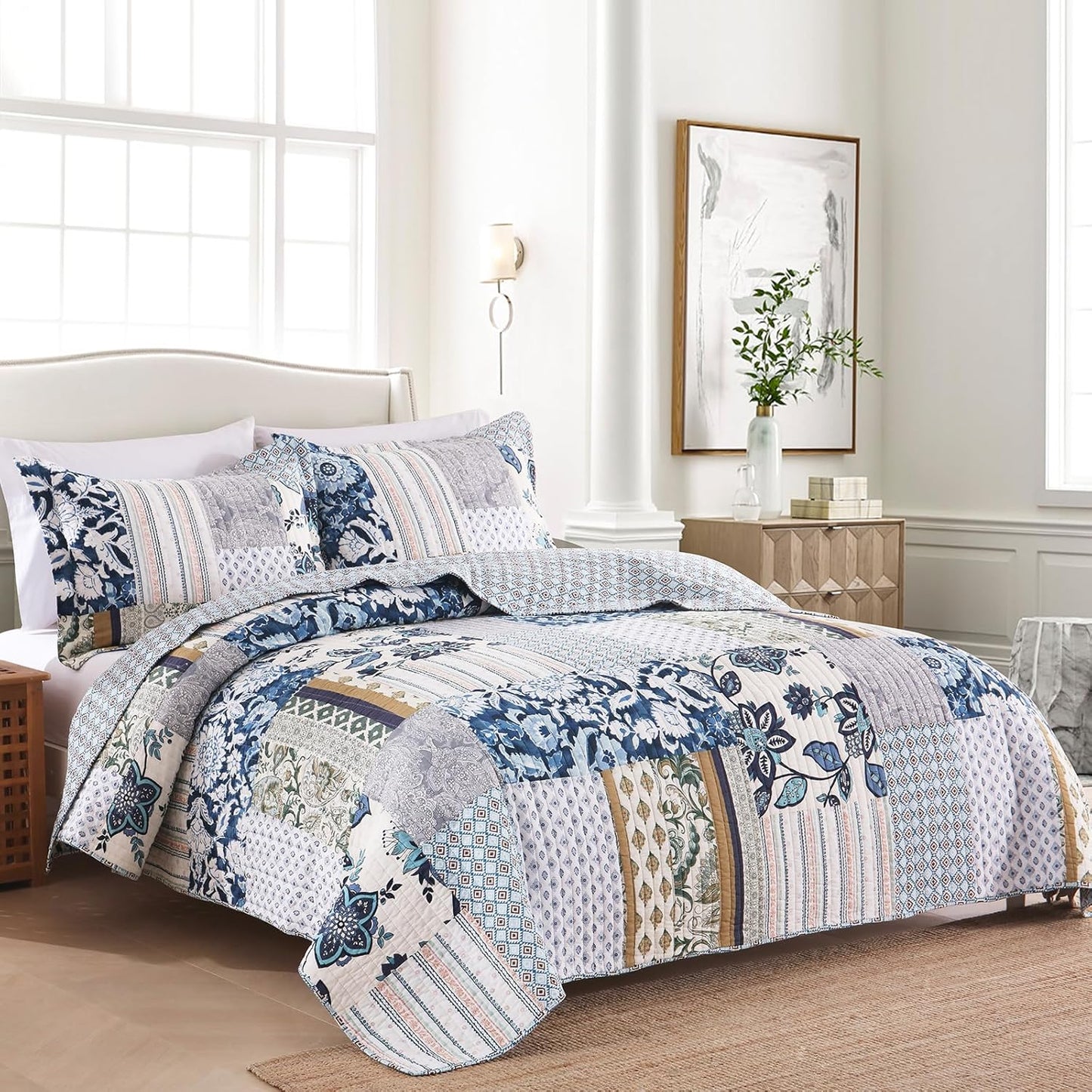 Yvooxny Queen Quilt Set Reversible Quilted Bedspread 3-Piece Lightweight Floral Real Patchwork Coverlet Bedding Set with Pillowcases for All Seasons, 98 * 90 Inches
