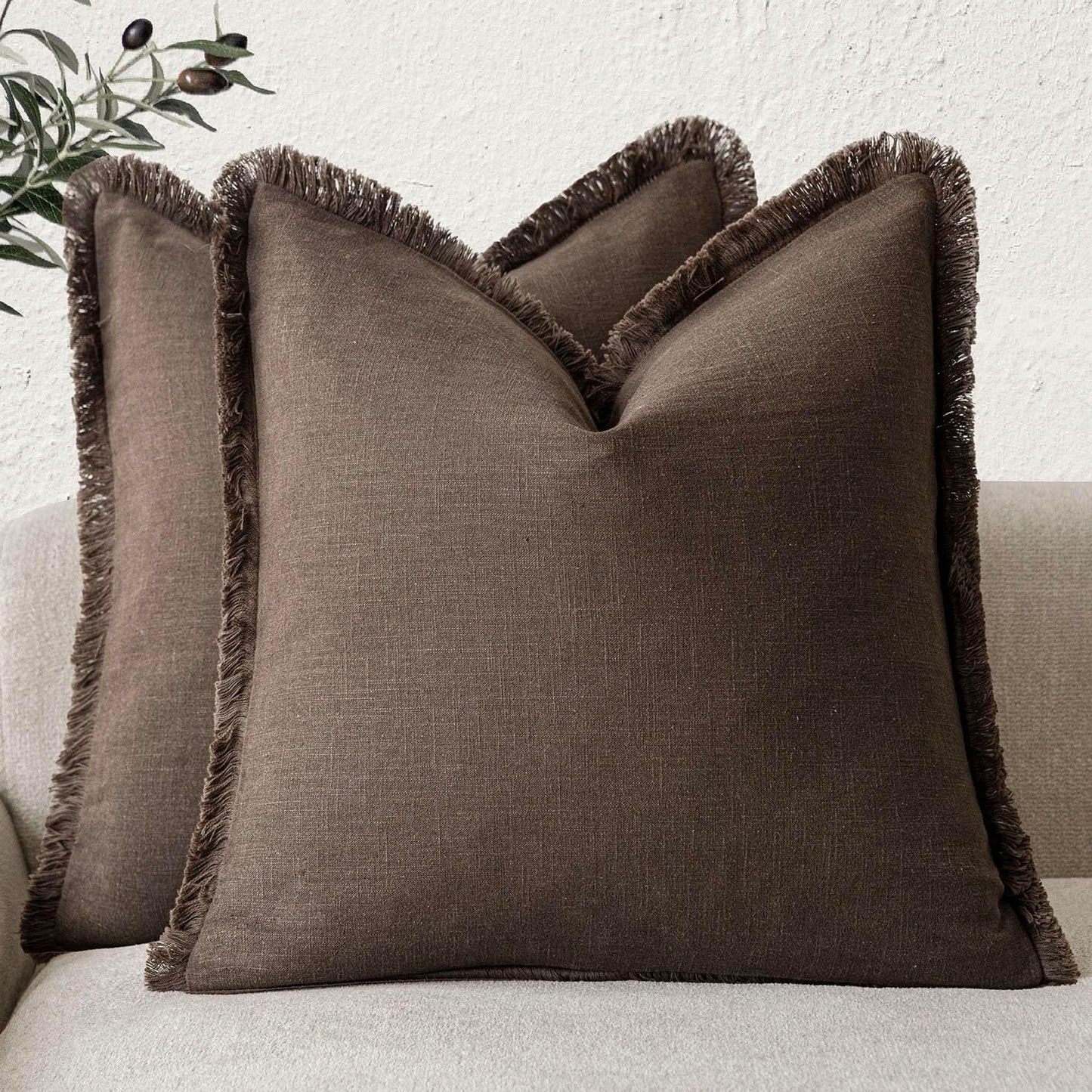 Foindtower Set of 2 Decorative Linen Fringe Throw Pillow Covers Boho Farmhouse Cushion Cover with Tassels Soft Accent Pillowcase for Couch Sofa Bed Living Room Home Decor,20×20 Inch,Reddish Brown