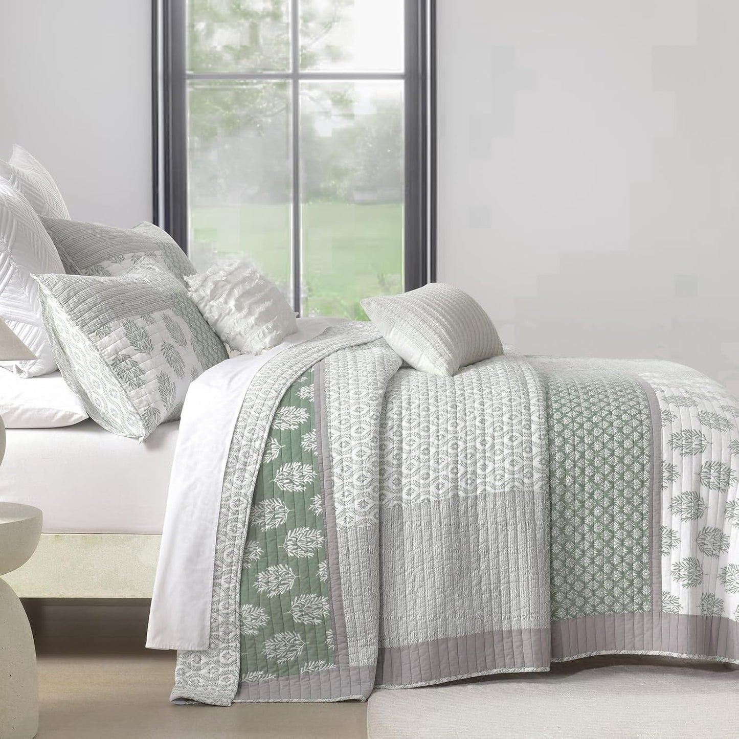 PANGUSHAN Quilt Set Queen Size, 100% Cotton Bedspread Quilt Bedding Set, Patchwork Reversible Floral Quilt for Queen Bed, Greyish-Green Bed Spread, Lightweight Comforter for All Season, 3 Pieces