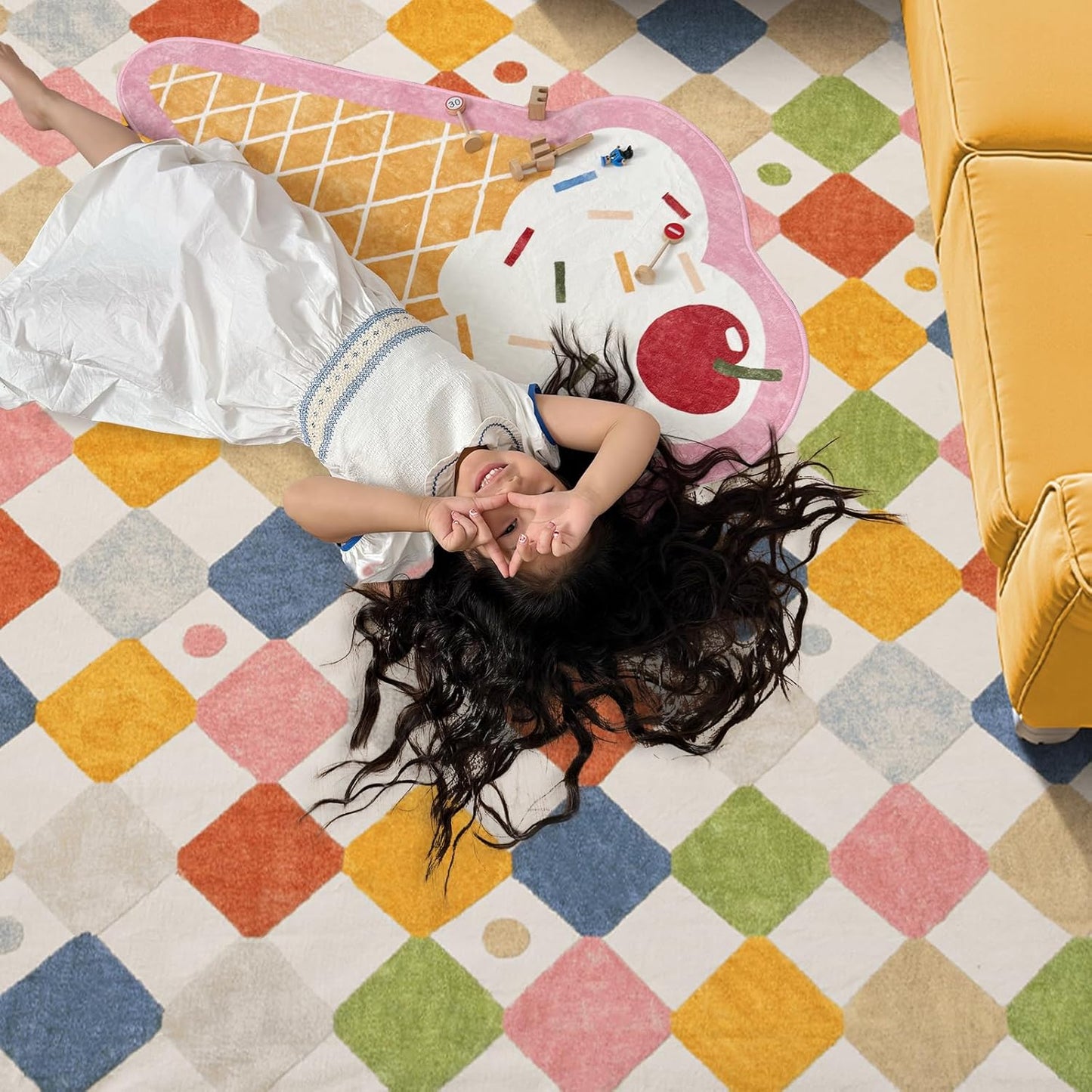 jinchan 2x6 Runner Rug Kids Hallway Washable Rug Indoor Soft Non Slip Modern Diamond Carpet for Nursery Room Bedroom Kitchen Laundry Room Circus on Cream