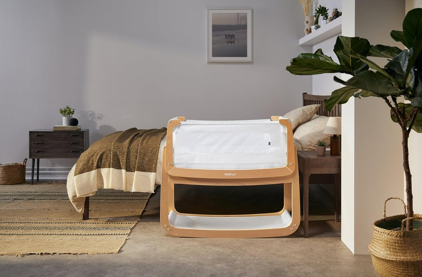 SnuzPod 4 Rocking Baby Bassinet Bedside Sleeper - Lightweight, Portable Bedside Bassinet, Lift Off Crib, Zip Down Wall, 3D Breathable Mattress, 6 Height Settings and Comfort Incline Mode, Natural