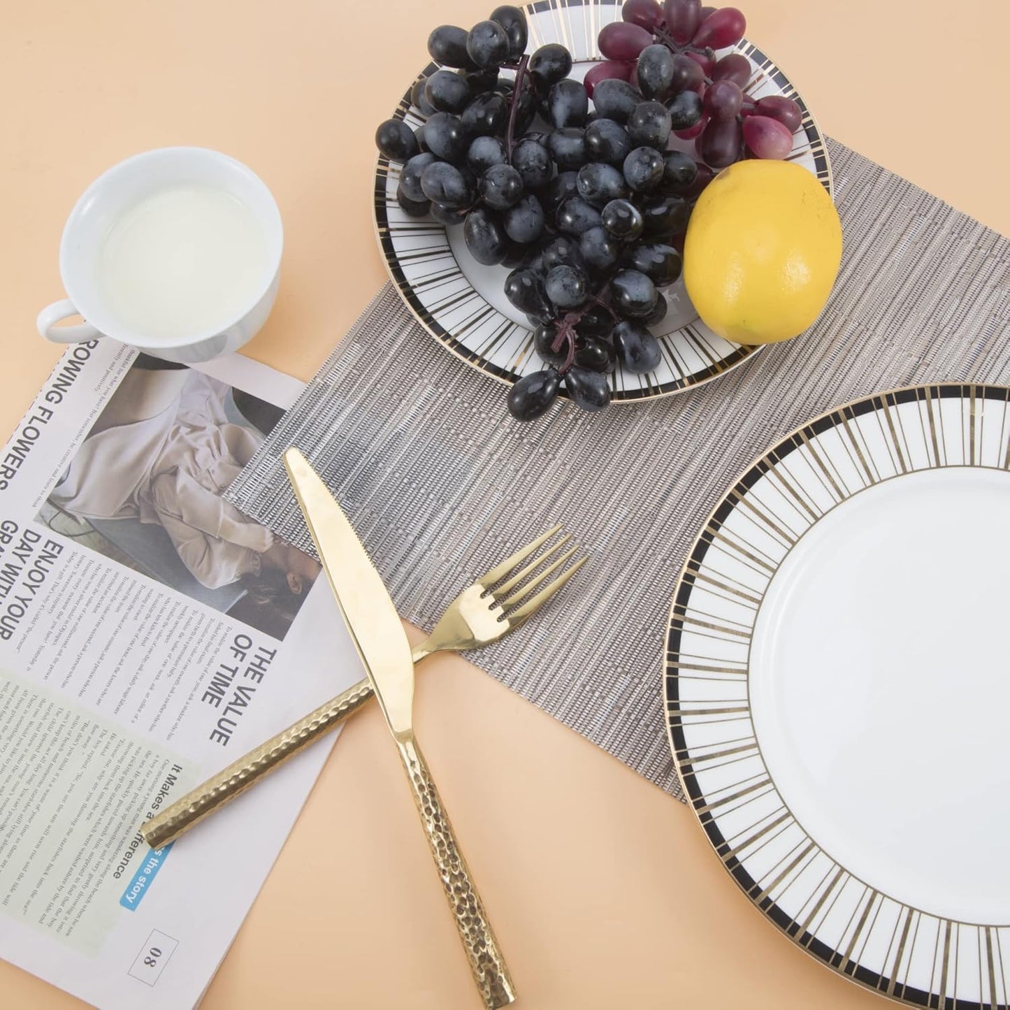 Sliver Placemats Set of 4 - Easy Clean Modern Durable Washable Vinyl Place Mats - Heat Resistant Placemats for Kitchen Table - PVC Table Mats for Dining Table (Sliver, 4)