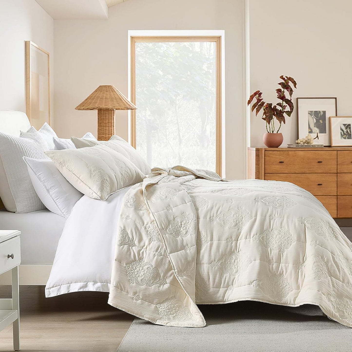 HORIMOTE HOME Ivory Quilt King Size Floral Quilt Bedspread Lightweight Soft Pre-Washed Microfiber Bedcover, 3 Pieces Thin Comforter Bed Cover Bedding Set for All Season