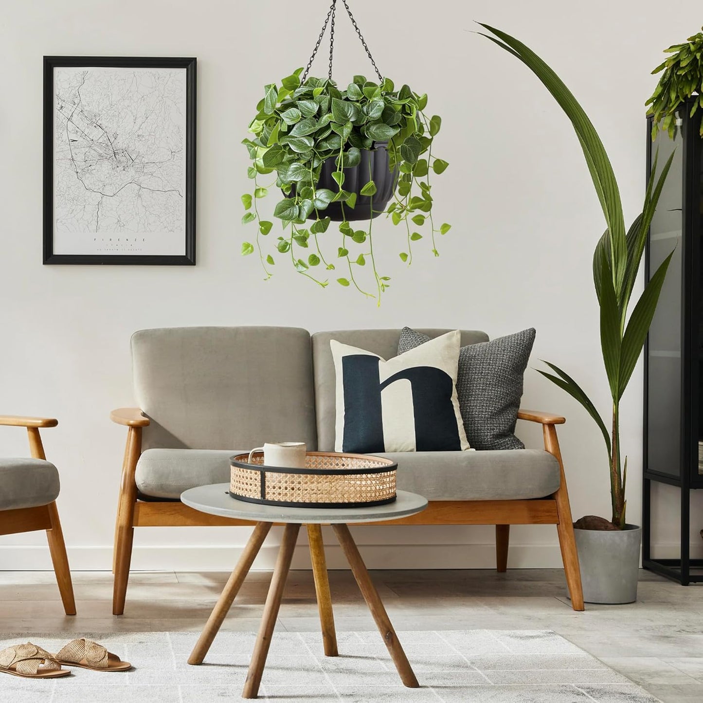 YIKUSH Planters for Outdoor Plants 2 Pack Black Plant Pots with Drainage Hole and Absorbing Tray Hanging Planters for Indoor Plants (12 inch, 3 Hooks)