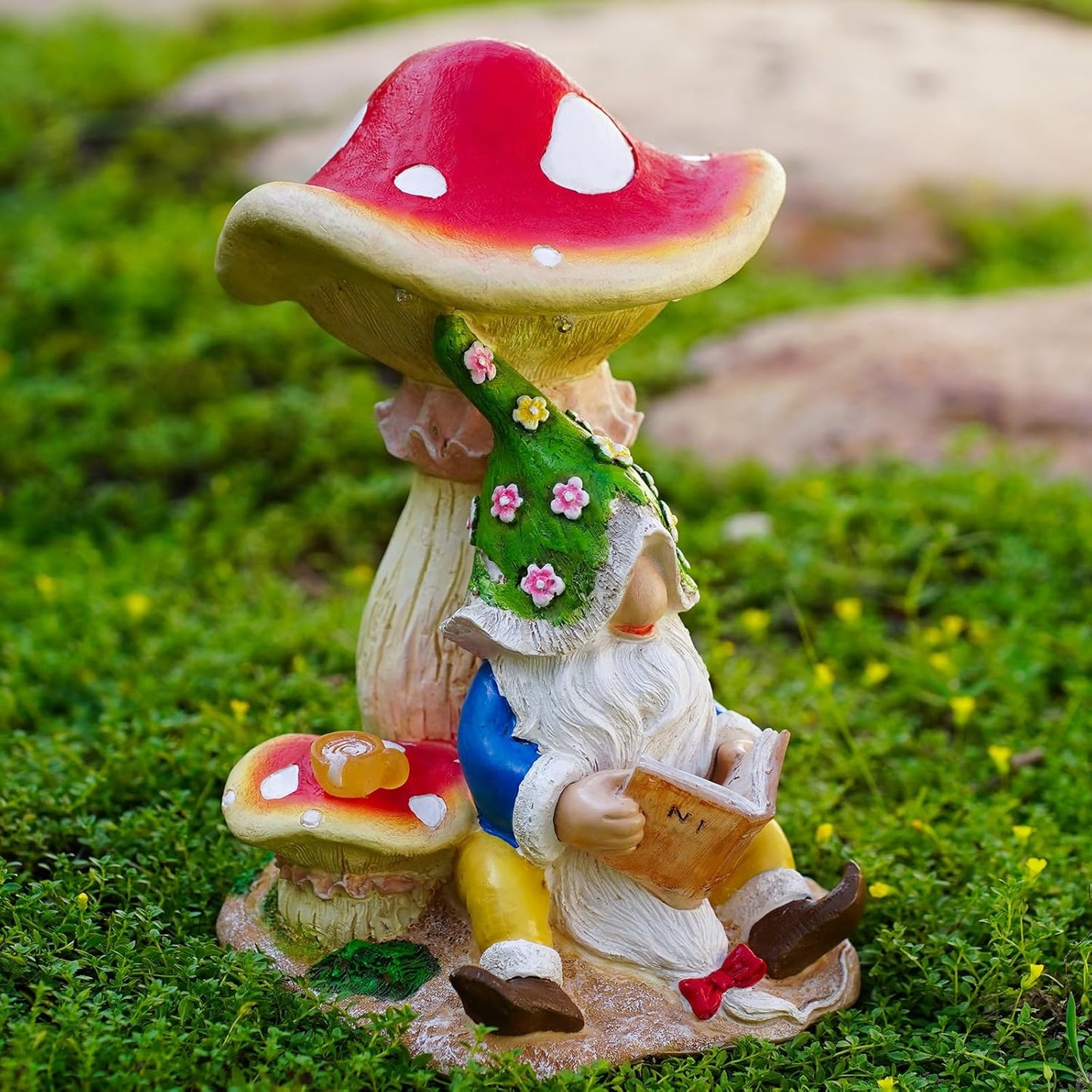 Upgraded Size Solar Garden Outdoor Statues Gnome Reading Under Mushroom with 5 LED Solar Figurine for Lawn,Patio,Balcony,Yard Decor Unique Housewarming Gift for Grandfather, Father,Grandma,Wen