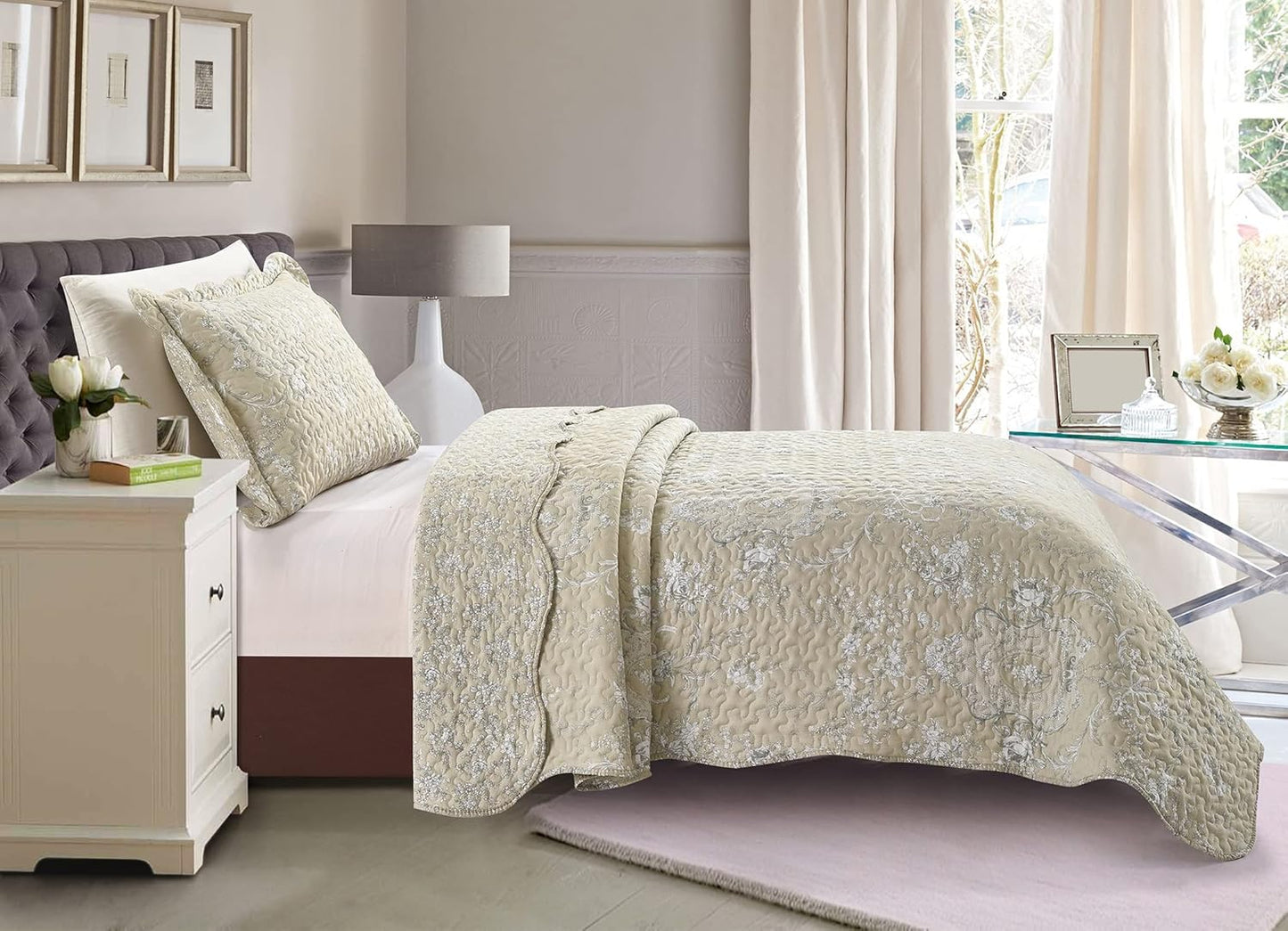 Brilliant Sunshine Classic Grey Floral Toile in Beige Background, 2-Piece Quilt Set with 1 Sham, Reversible Bedspread, Soft Lightweight Coverlet, All-Season, Twin, Beige