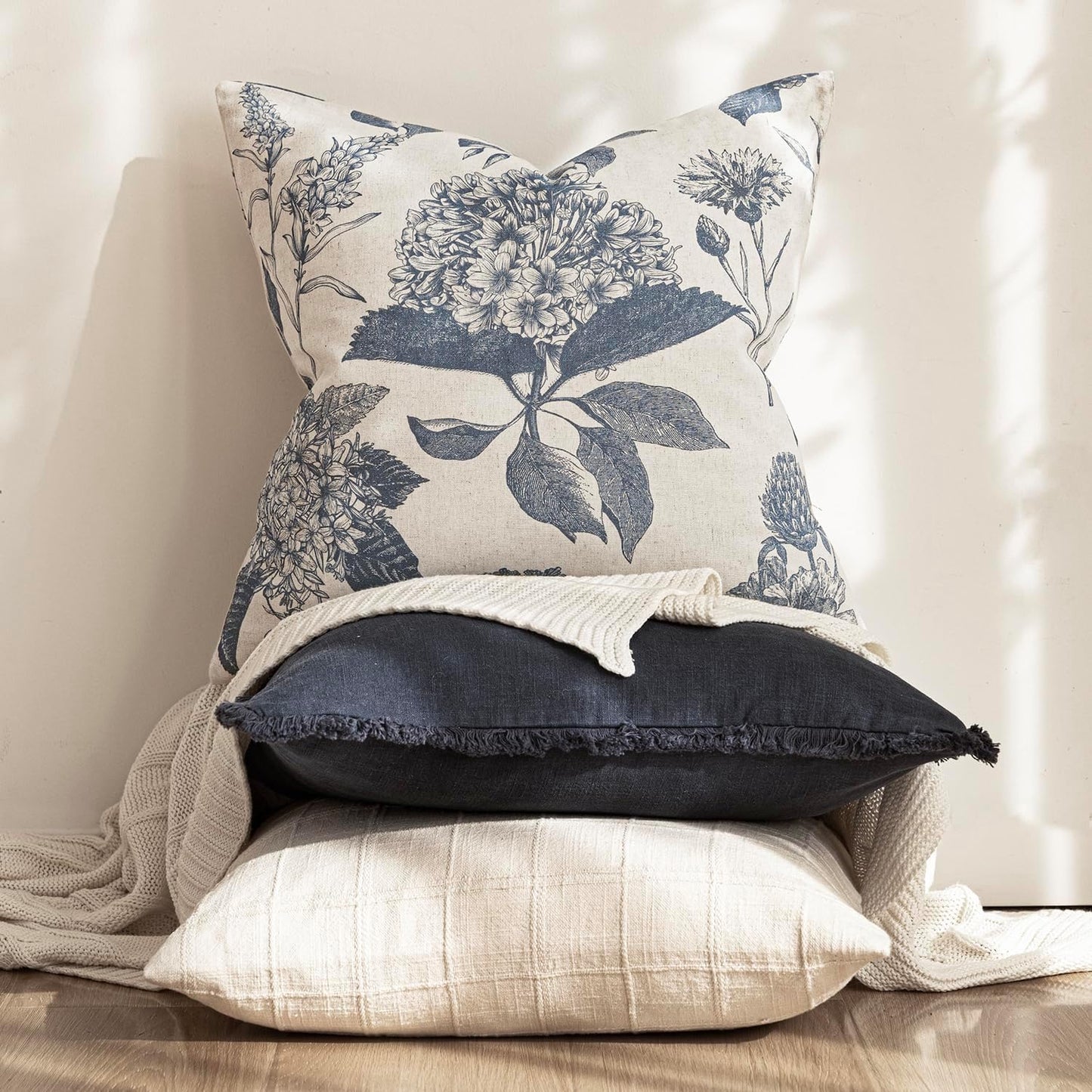 Foindtower Set of 2 Linen Floral Vintage Throw Pillow Covers Neutral Accent Print Decorative Cushion Covers Farmhouse Boho Home Decor for Sofa Chair Couch Bedroom Living Room Outdoor,22×22 Inch,Blue