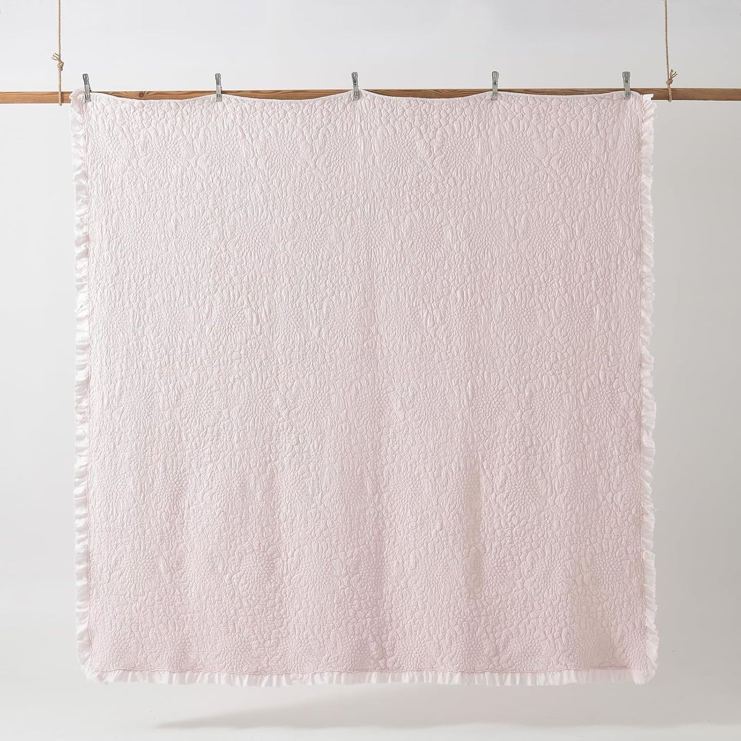 HORIMOTE HOME Pink Ruffled Quilt King Size, Stone-Washed Microfiber Lightweight Crinkled Farmhouse Rustic Shabby Chic Bedding Set, 3 Pieces Reversible Bedspread with Pillow Shams for All Season