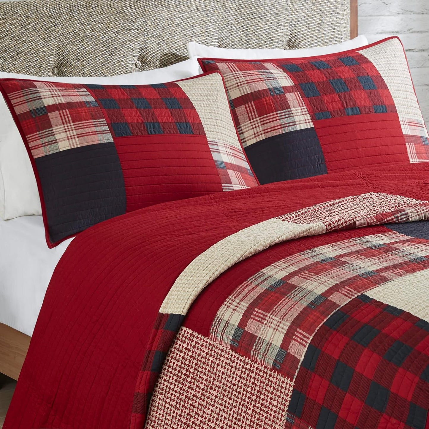 Woolrich Sunset Reversible Quilt Set - Cottage Styling Reversed to Solid Color, All Season Lightweight Coverlet, Cozy Bedding Layer, Matching Shams, Oversized King/Cal King, Plaid Red 3 Piece