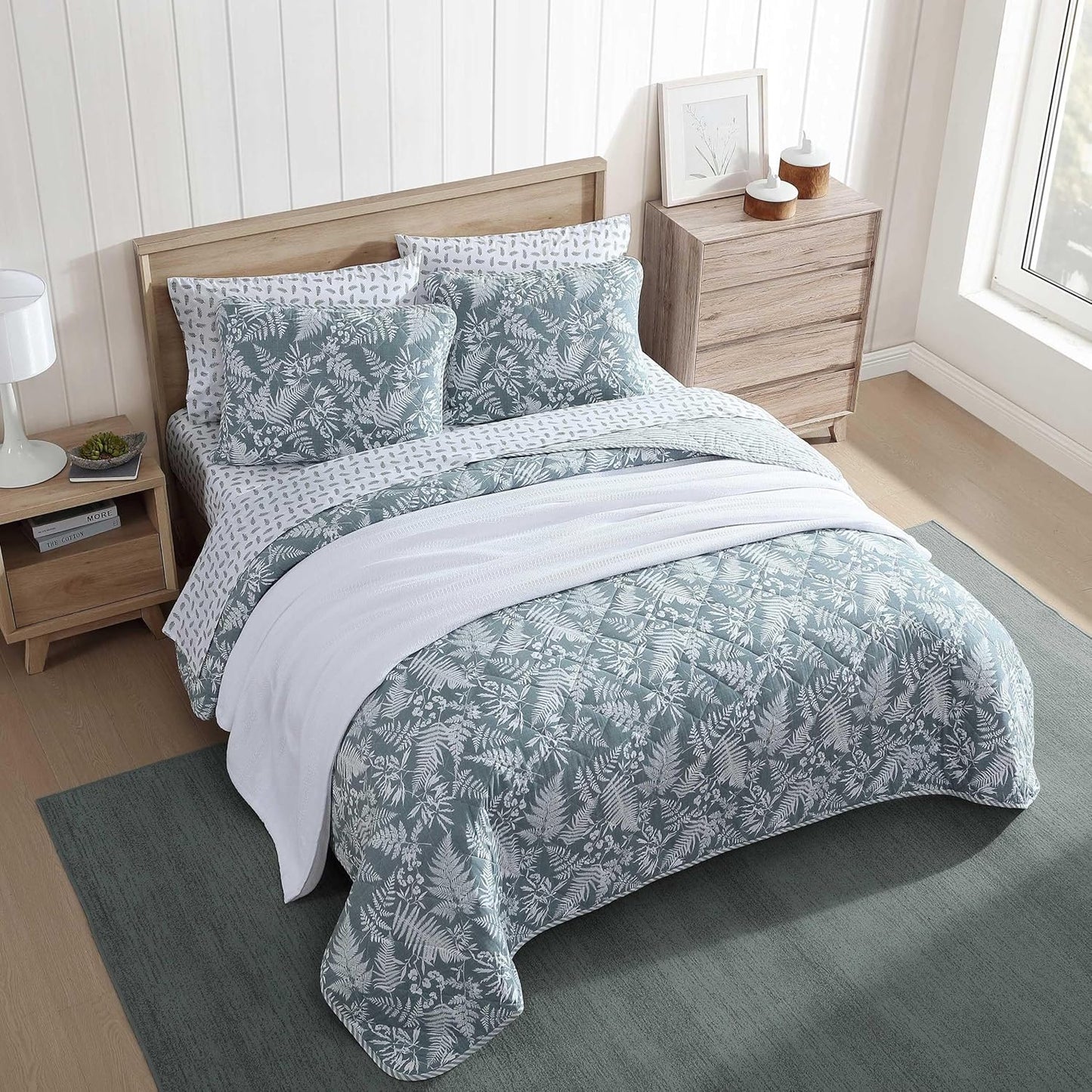 Eddie Bauer - King Quilt Set, Reversible Cotton Bedding with Matching Shams, Wildflower Inspired Home Decor with Stripe Reverse (Fern Garden Green, King)