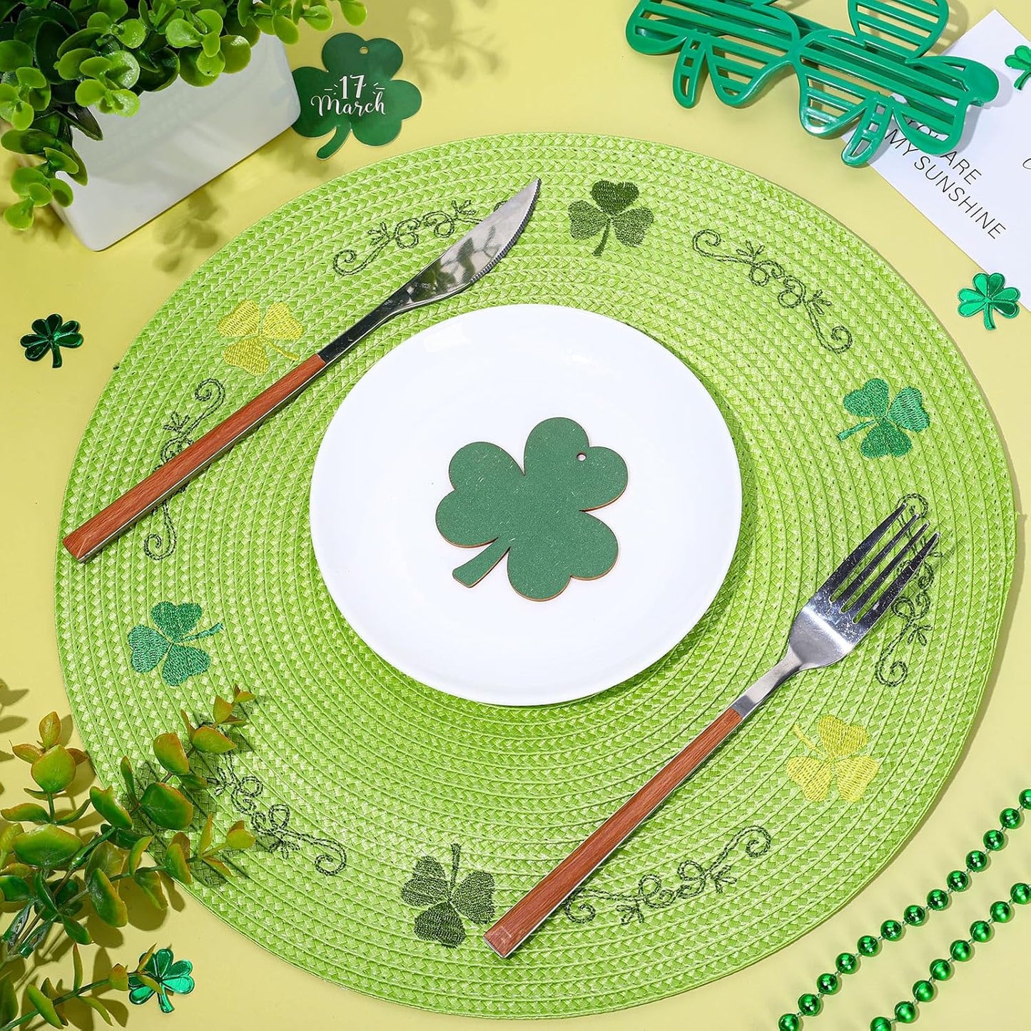 Whaline 4Pcs Round St. Patrick's Day Placemats Embroidered Shamrock Place Mats Green Clover Dinner Table Mats for Home Spring Irish Holiday Birthday Party Decor
