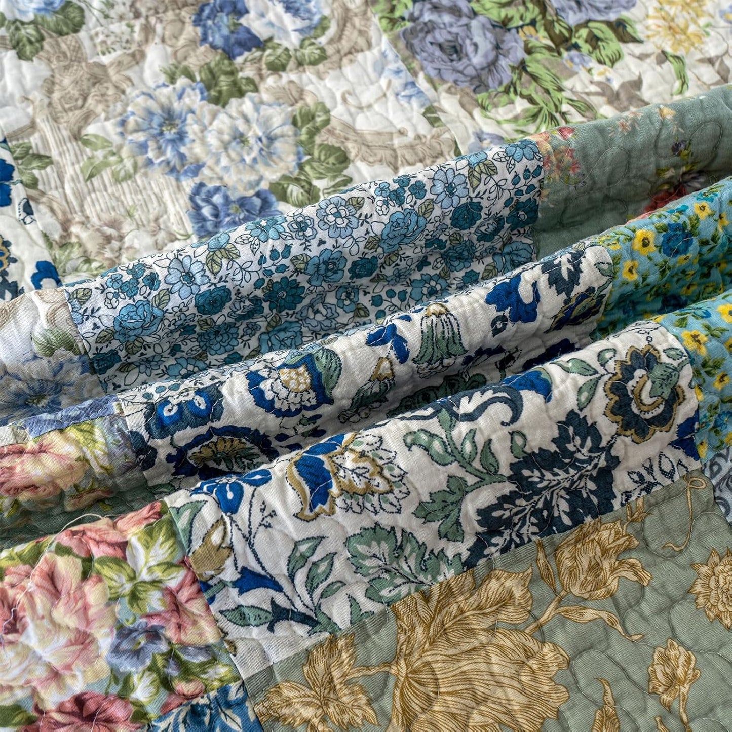 YAYIDAY Quilt King Size Patchwork Bedspread Set - 100% Cotton Reversible Breathable Floral Quilted Quilt with Pillow Shams Fit All Season