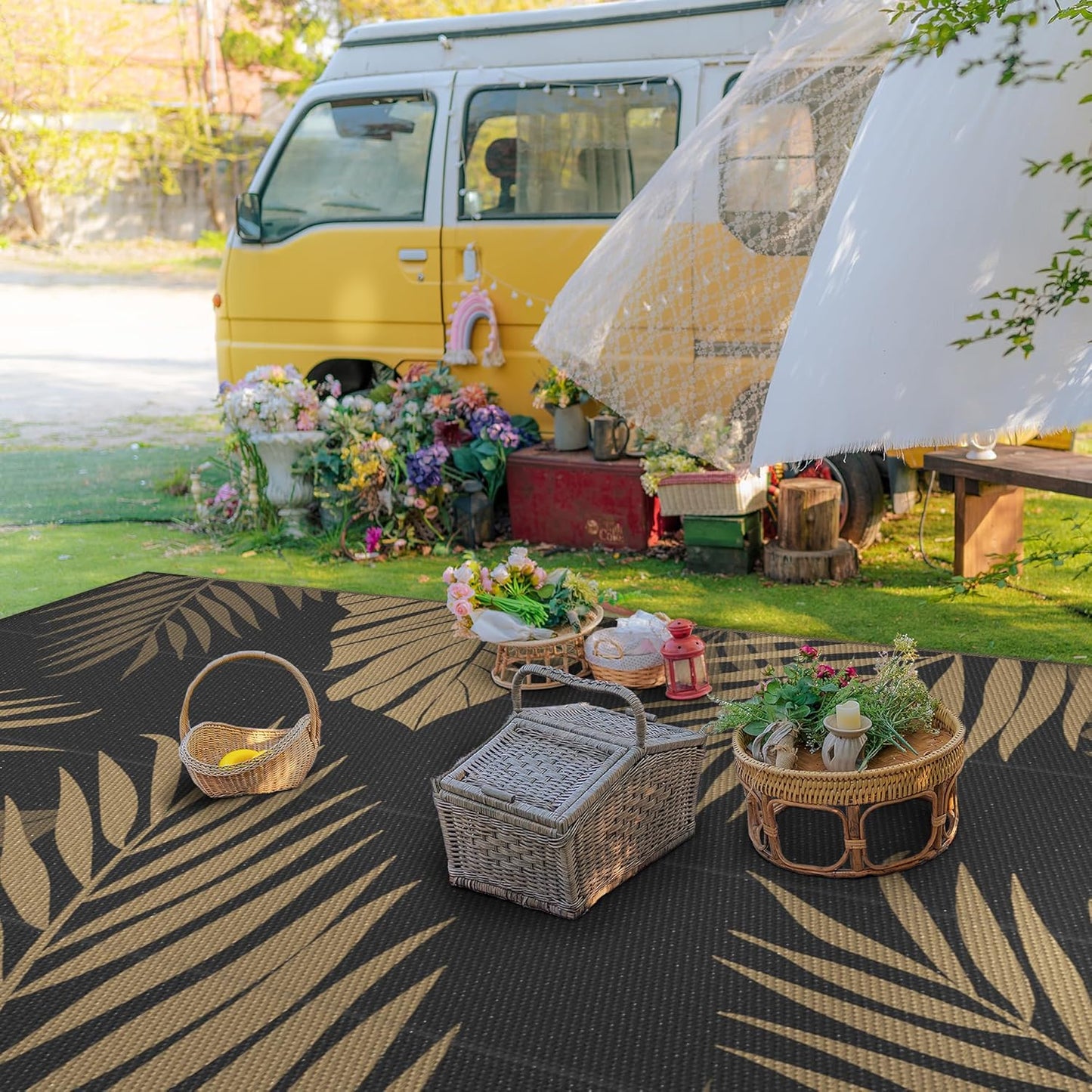 GENIMO Outdoor Rug 8' x 16' Waterproof for Patios Clearance, Reversible Outdoor Plastic Straw Camping Rug Carpet, Large Area Rugs Mats for RV, Camper, Deck, Balcony, Porch, Beach, Picnic, Black&Brown