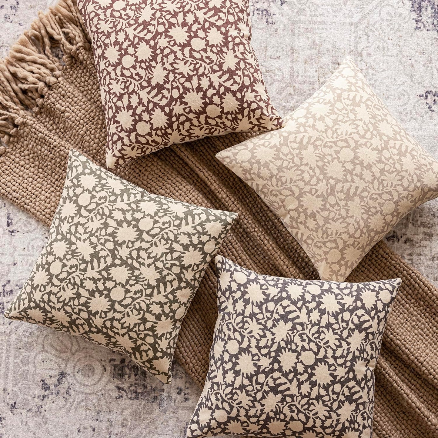 Foindtower Set of 2 Decorative Neutral Floral Throw Pillow Covers Accent Farmhouse Cushion Covers Boho Vintage Pillowcase for Couch Sofa Bedroom Living Room Home Decor Outdoor,18×18 Inch,Ivory Beige