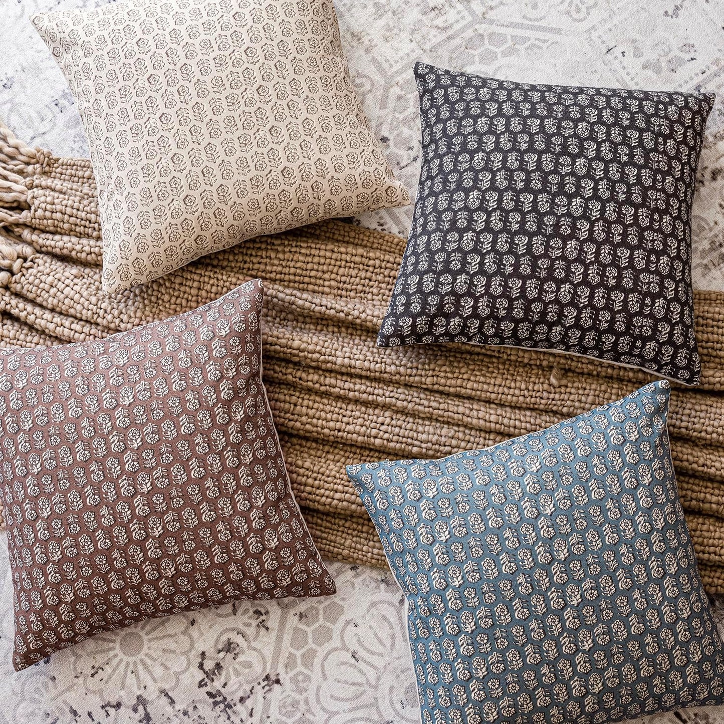 Foindtower Set of 2 Decorative Neutral Floral Print Throw Pillow Covers Vintage Accent Farmhouse Cushion Covers Boho Home Decor for Sofa Couch Chair Bedroom Living Room Outdoor,22×22 Inch,Black