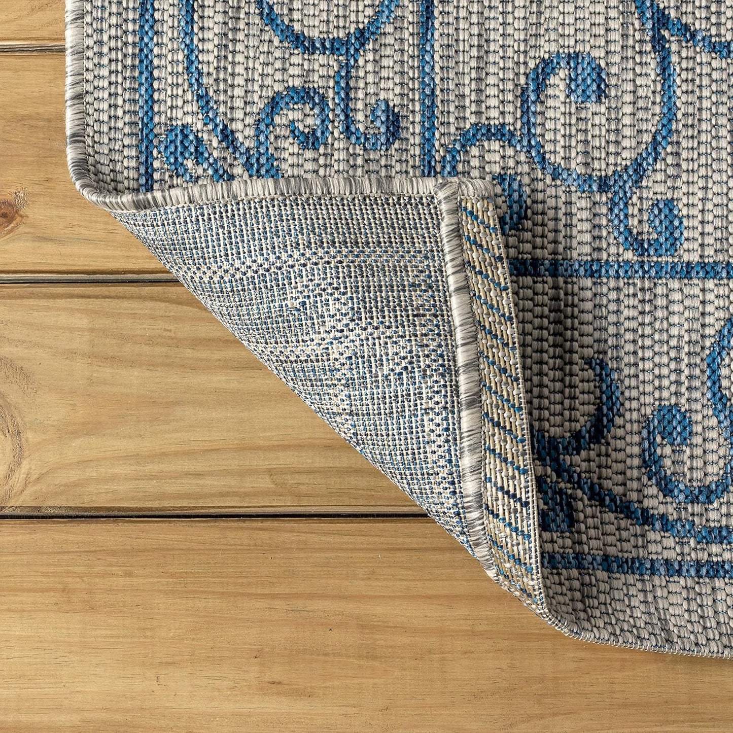 JONATHAN Y Vintage Filigree Indoor Outdoor Square Area Rug 6X6 Gray/Navy, Charleston Textured Weave for Backyard, Patio, Porch, Easy-Cleaning, High Traffic, Pet-Friendly, Non-Shedding (SMB106C-6SQ)