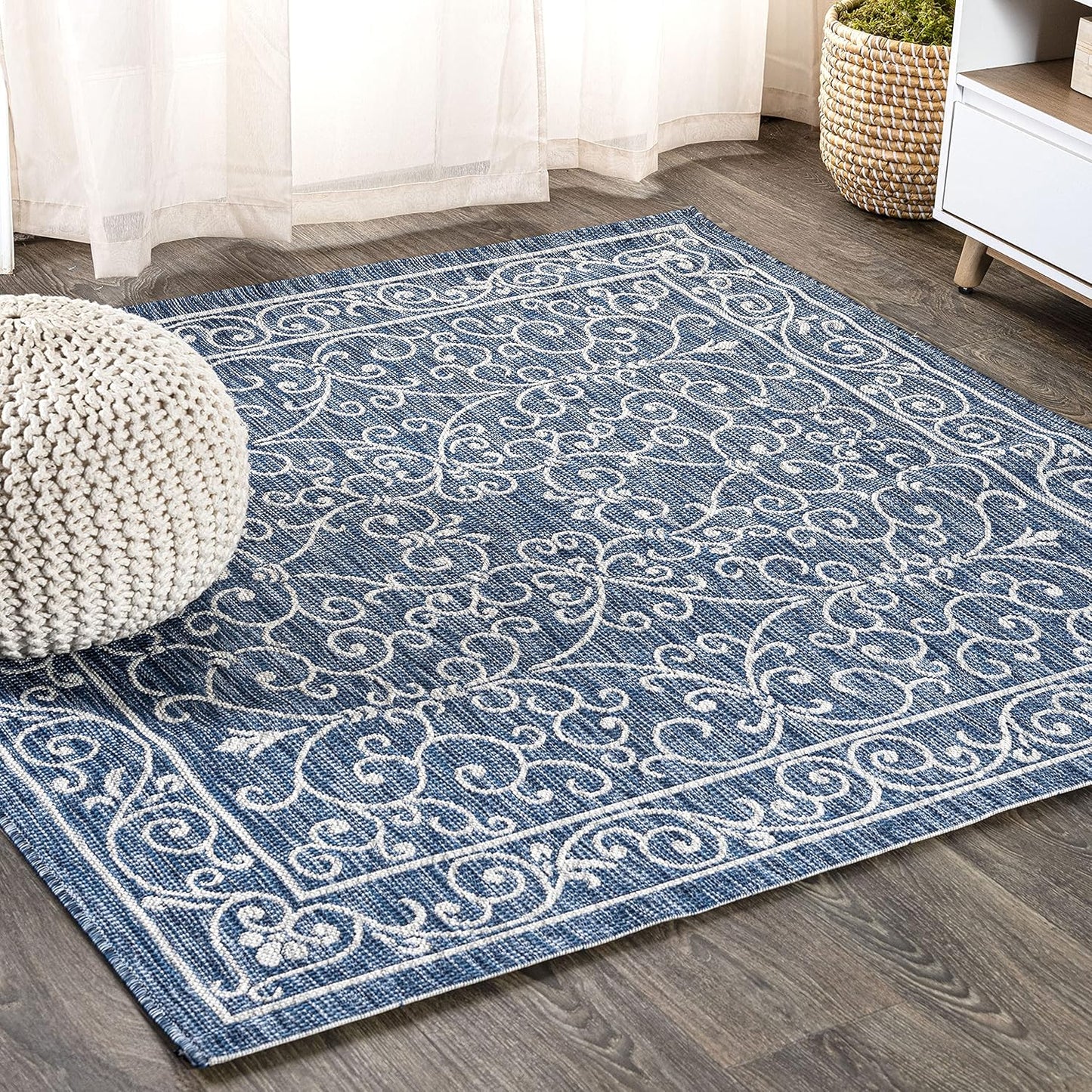 JONATHAN Y Vintage Filigree Indoor Outdoor Square Area Rug 4X4 Navy/Gray, Charleston Textured Weave for Backyard, Patio, Porch, Easy-Cleaning, High Traffic, Pet-Friendly, Non-Shedding (SMB106D-4SQ)